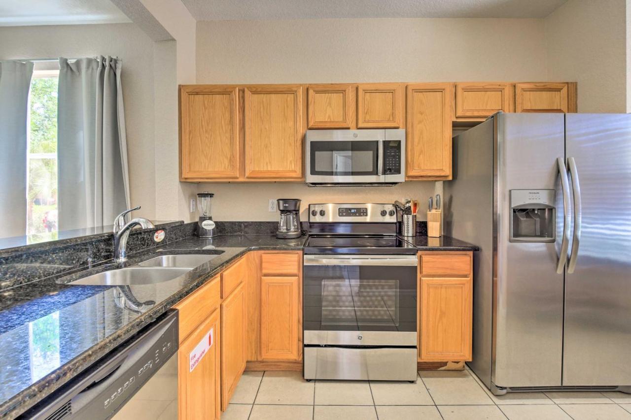 Vibrant Resort Townhome With Patio, 3 Mi To Disney! Orlando Exterior photo